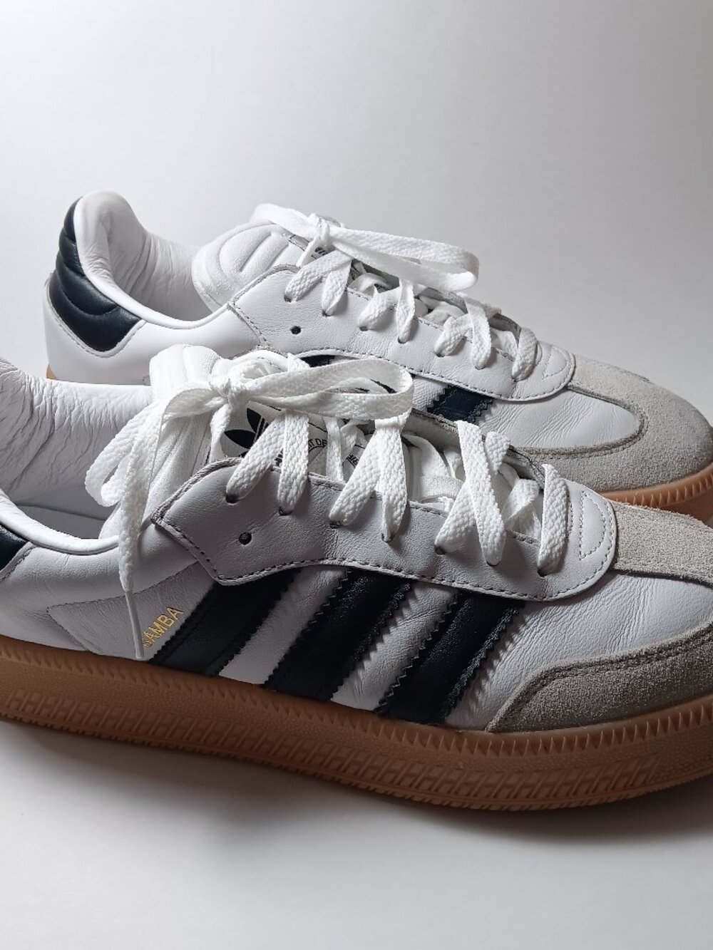 Adidas Samba LT mens 10.5 white black gum leather suede sneakers